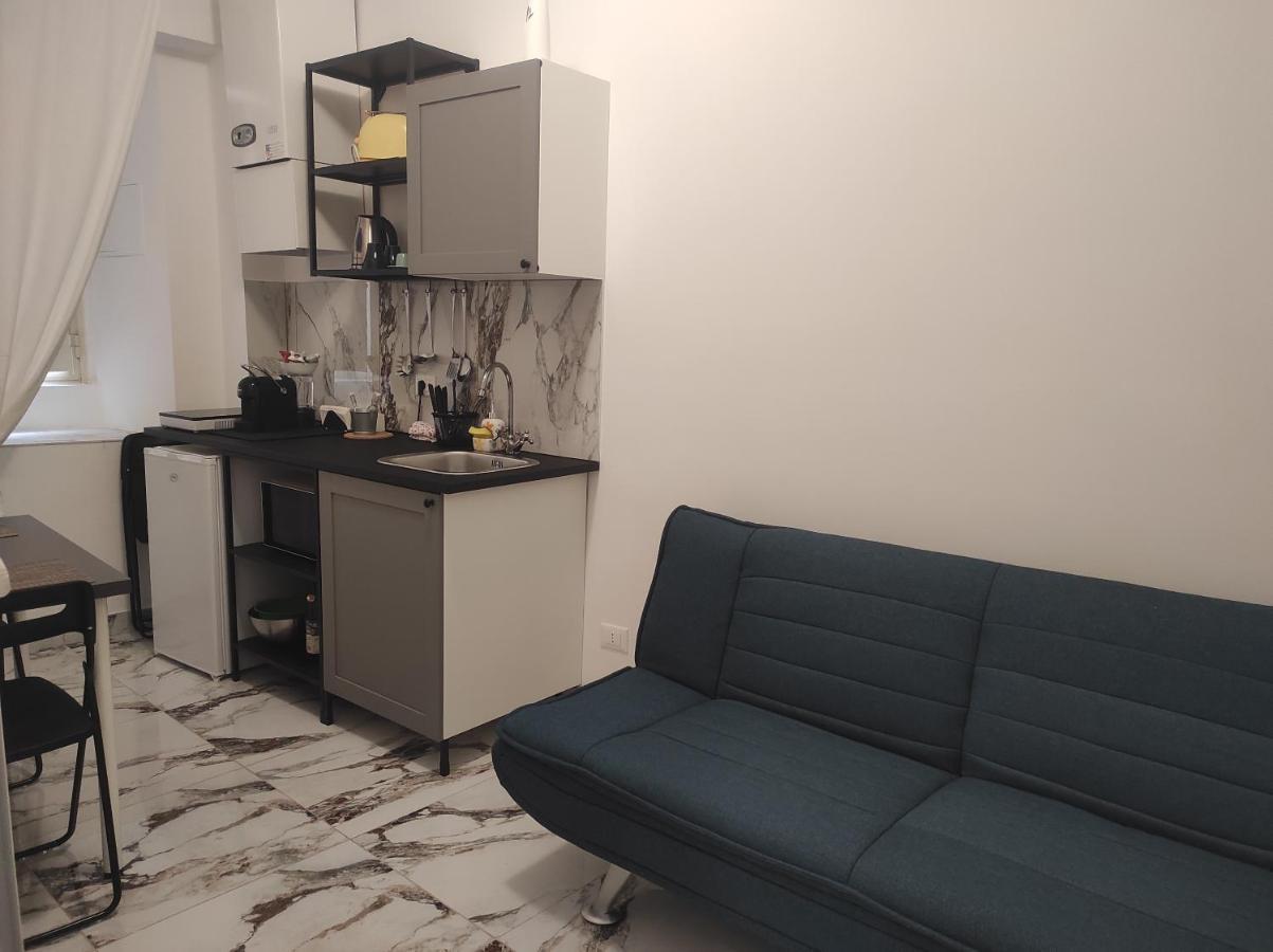Tiberivs Home ローマ 部屋 写真